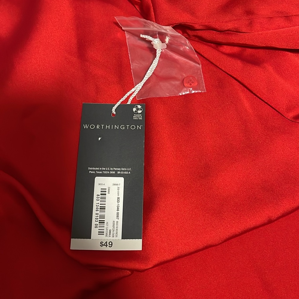 Red blouse - Picture 5 of 5